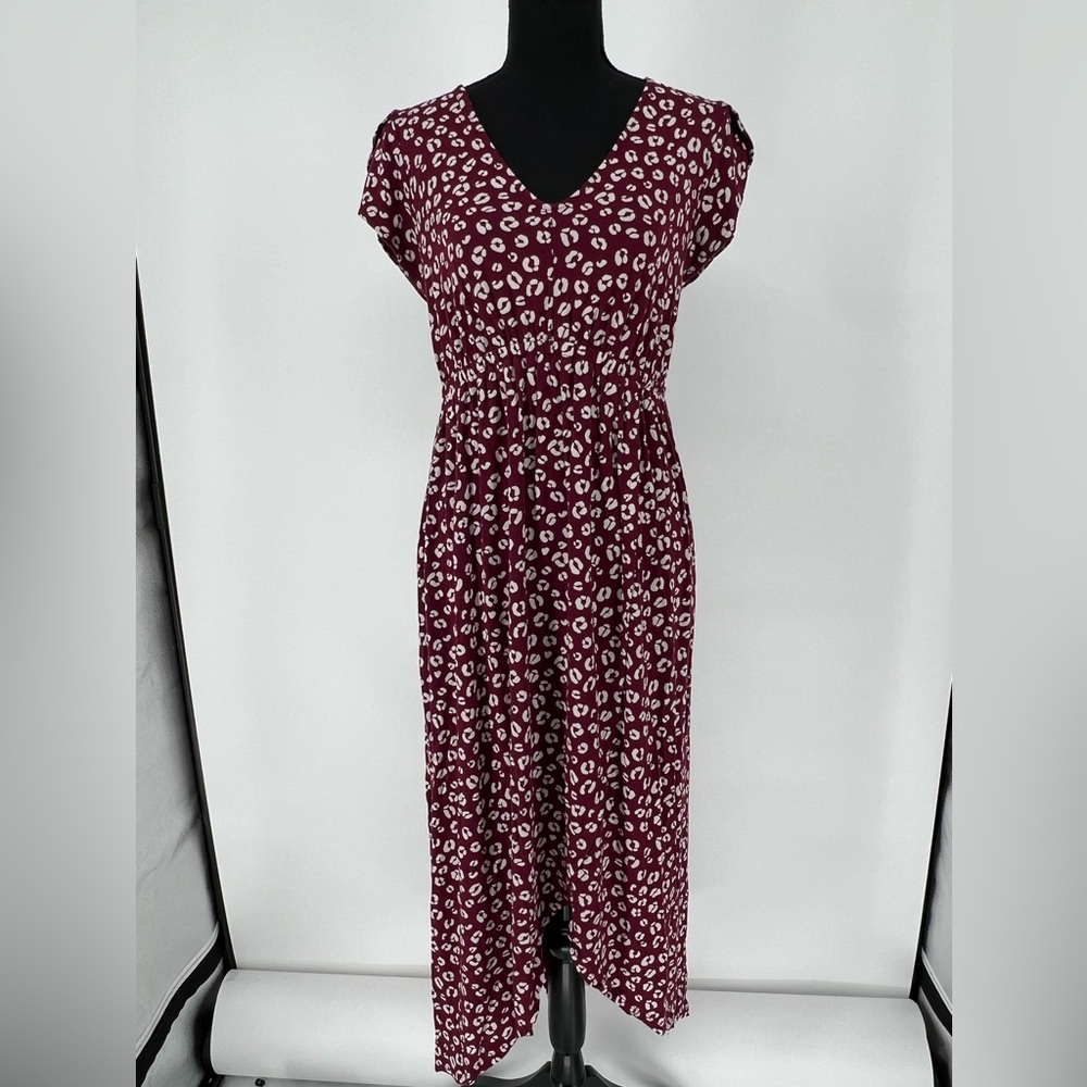 INGRID & ISABEL MATERNITY SLIPON DRESS IN BURGUNDY & WHITE VERY SOFT WITH VNECK